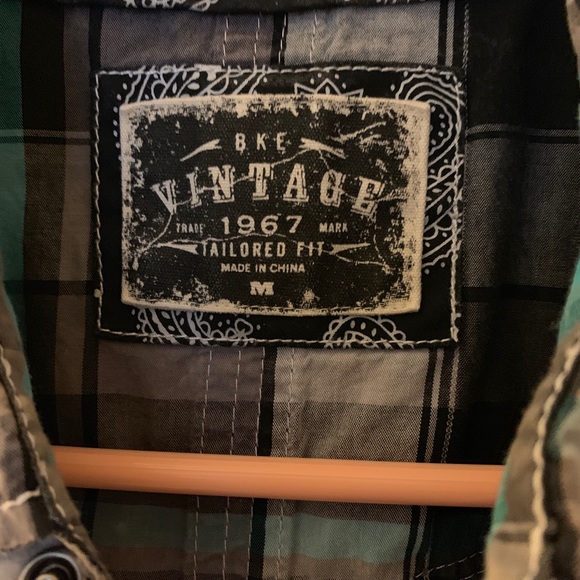 BKE Button Up - Picture 3 of 3